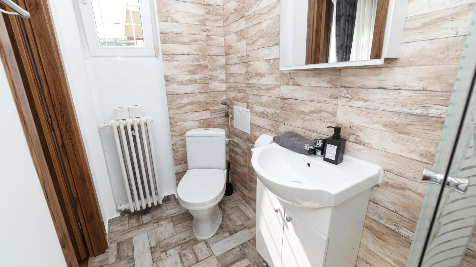 Rooftop Apartment Street Doamnei 布加勒斯特 0*,  罗马尼亚