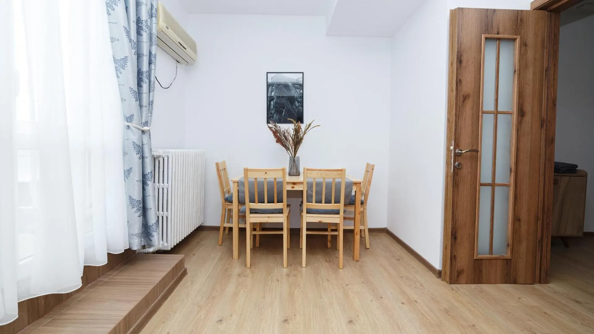 Rooftop Apartment Street Doamnei 布加勒斯特